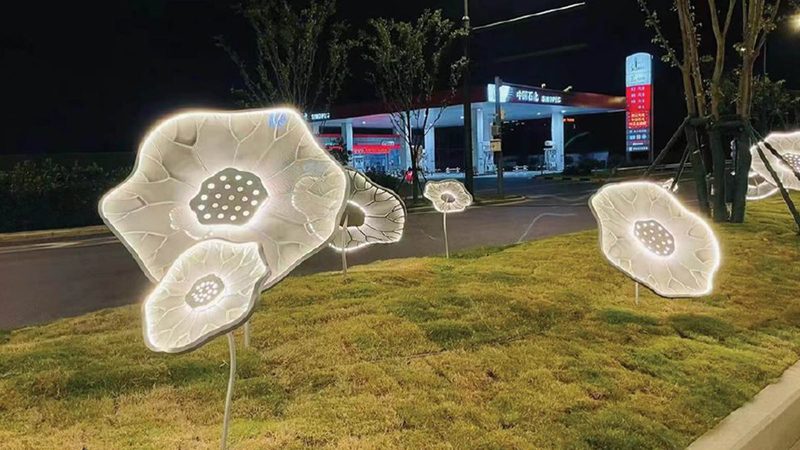 太阳能景观灯：照亮美景，节能环保的绿色选择**